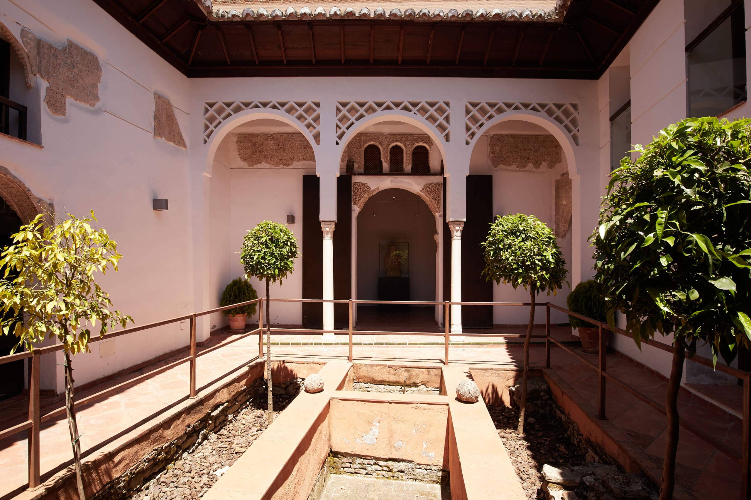Moorish patio of Casa del Gigante