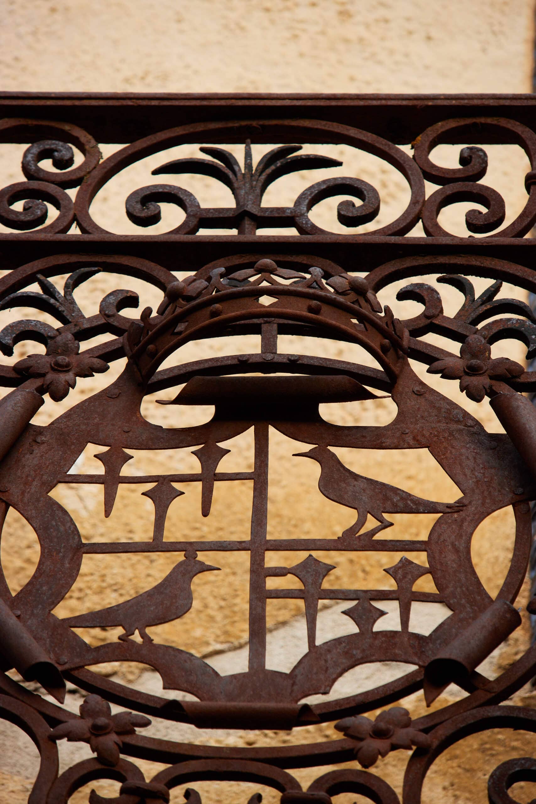 Details on railings of the facade